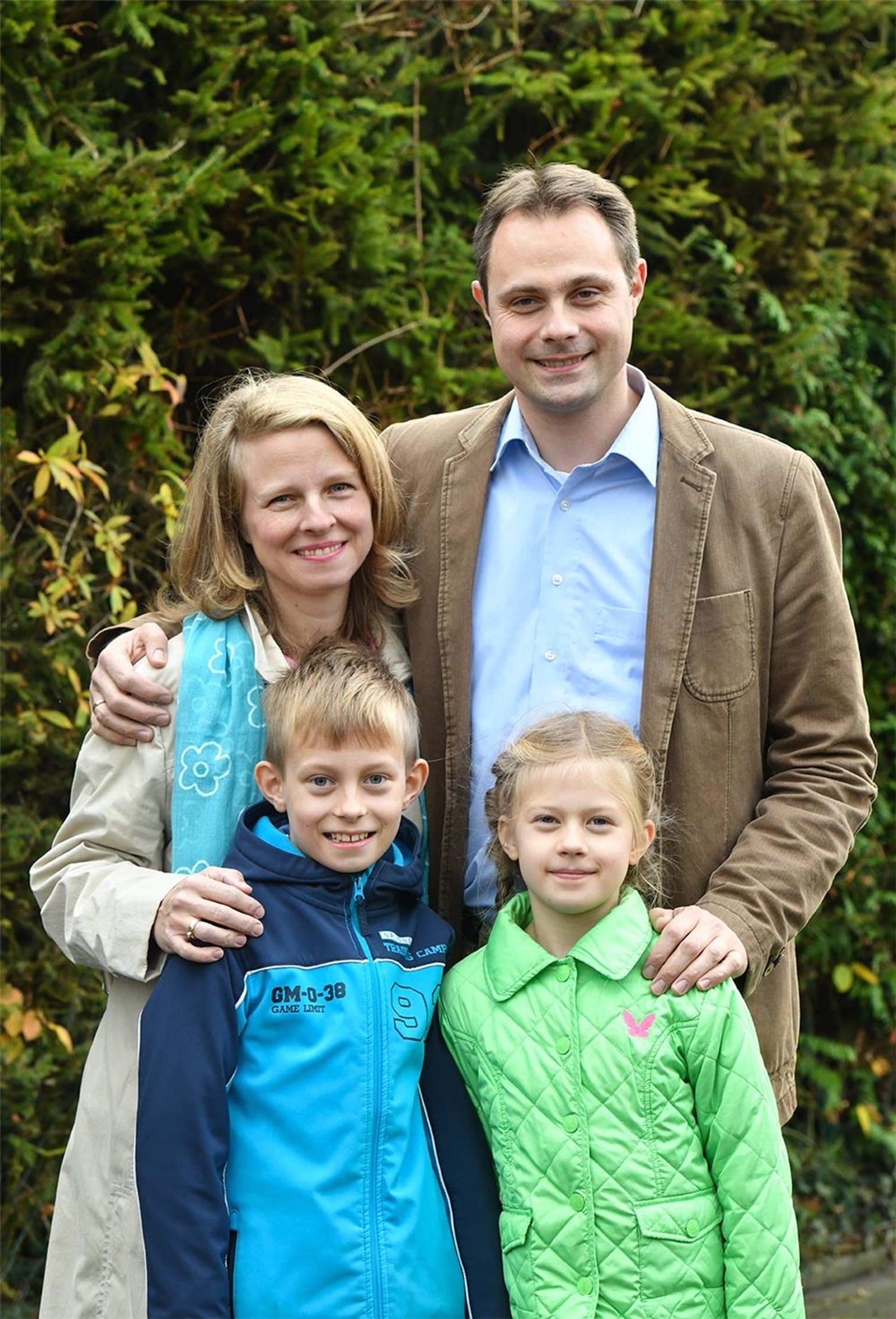 Familie mit zwei Kindern